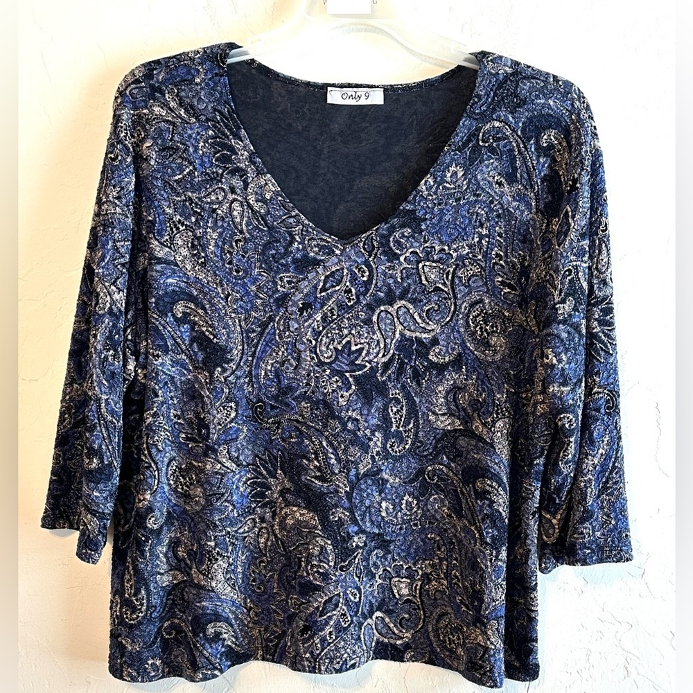 Only 9 Navy/Blue and Metallic Paisley V-Neck Stretchy 3/4 Sleeve Blouse Sz 1X